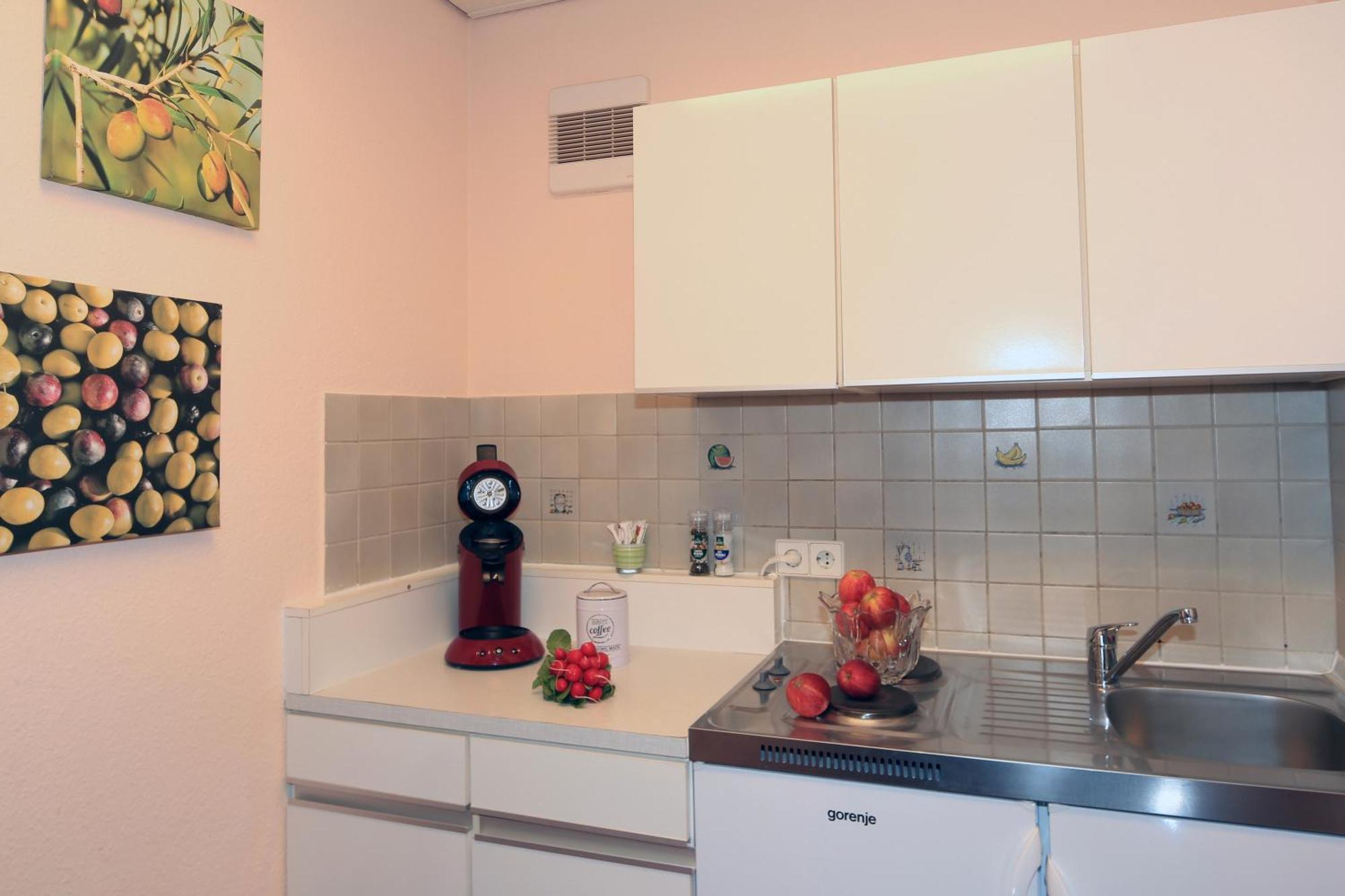 Appartamento Haus Am Sonnenhuegel Bad Urach Esterno foto