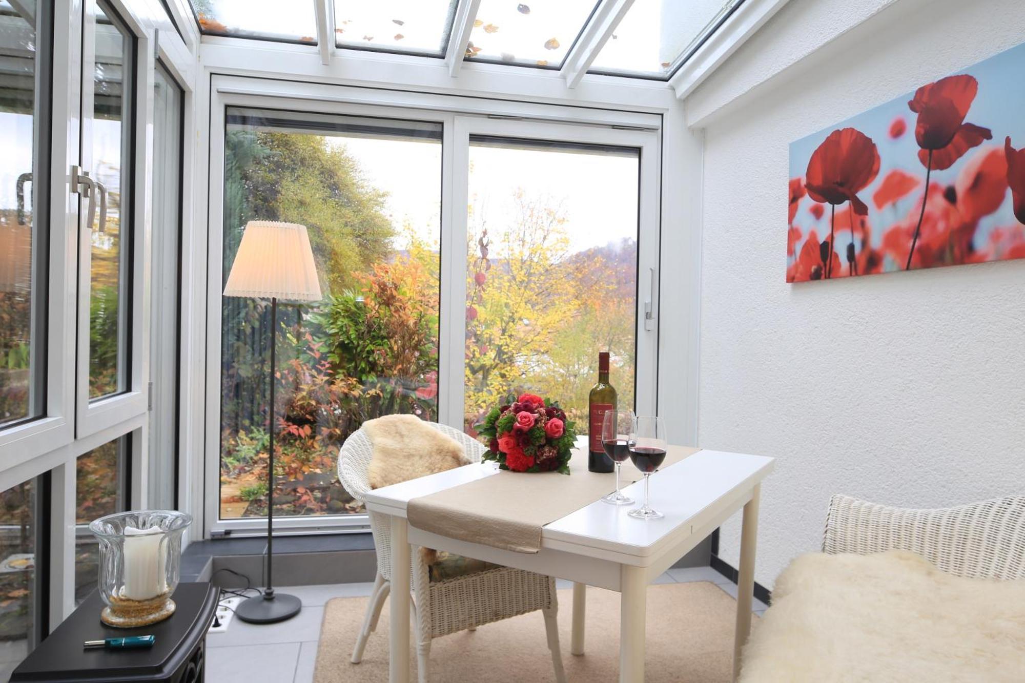 Appartamento Haus Am Sonnenhuegel Bad Urach Esterno foto