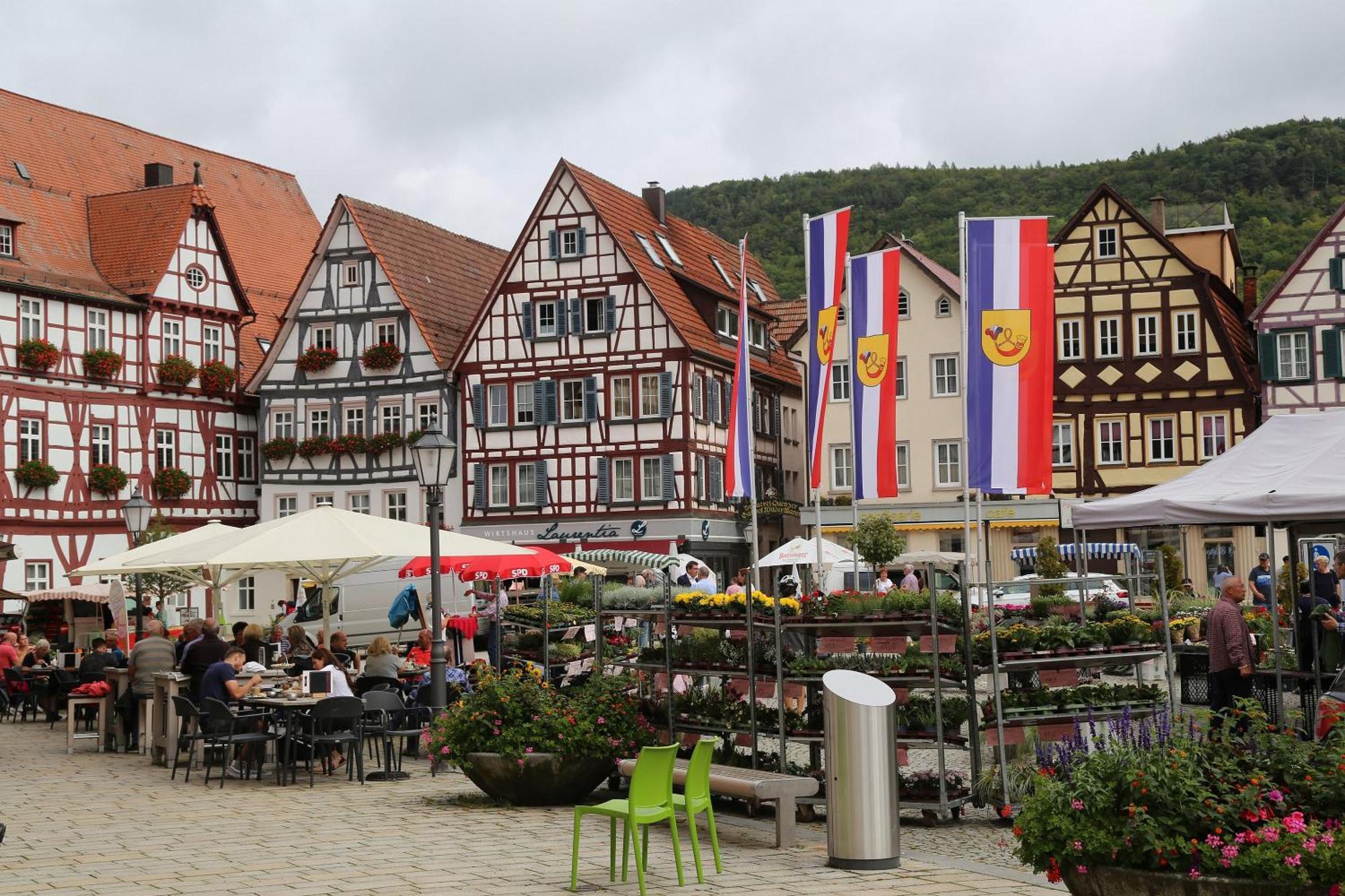 Appartamento Haus Am Sonnenhuegel Bad Urach Esterno foto