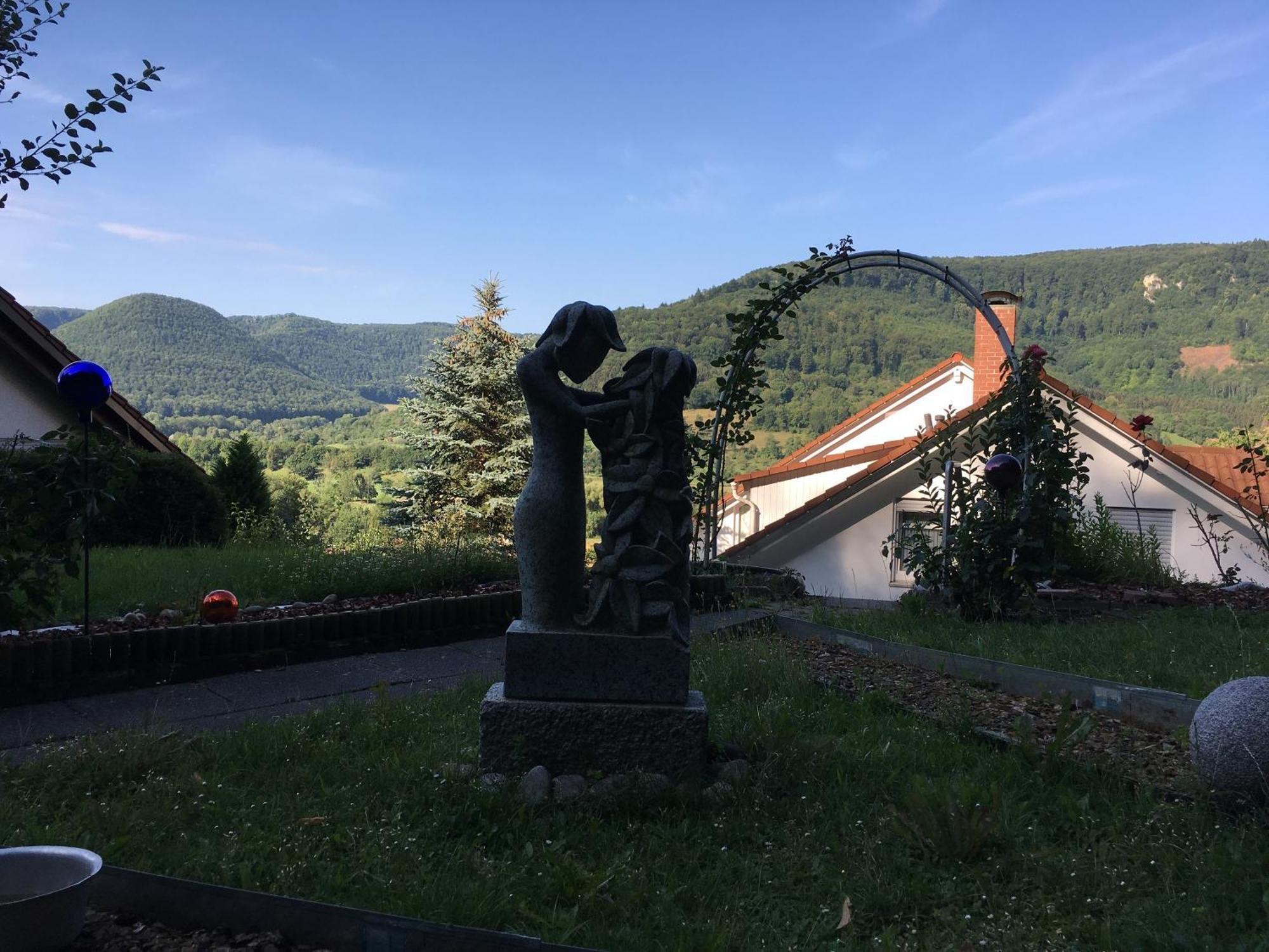 Appartamento Haus Am Sonnenhuegel Bad Urach Esterno foto
