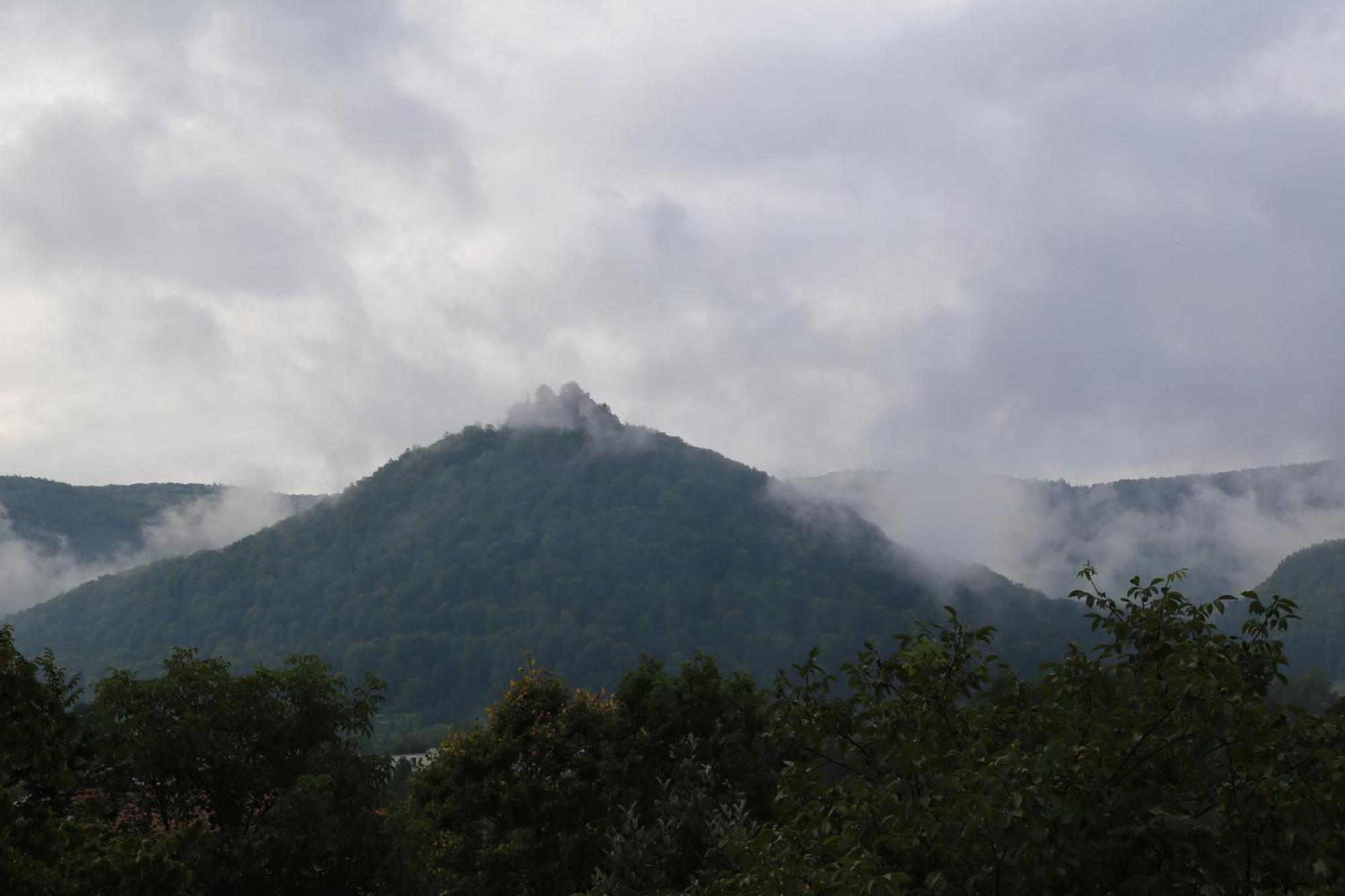 Appartamento Haus Am Sonnenhuegel Bad Urach Esterno foto